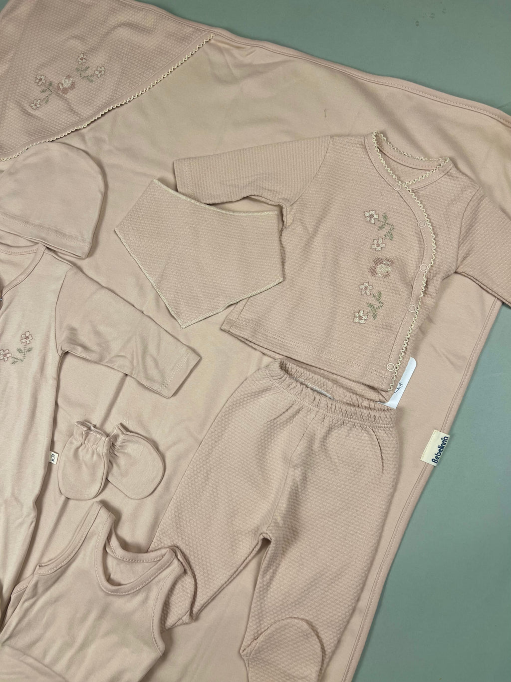 Hospital exit set with flower print