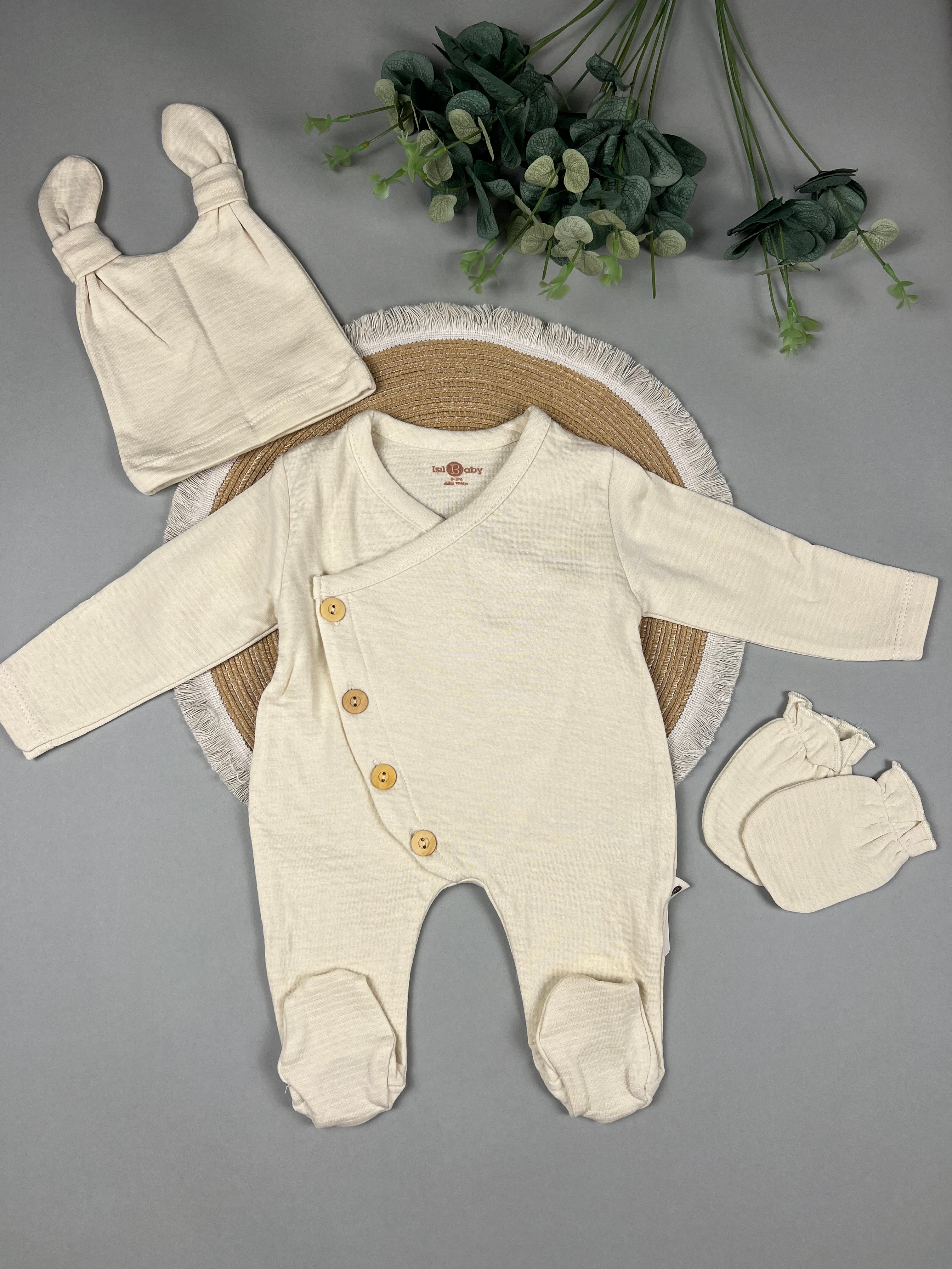 Three piece set (overall + hat + gloves)